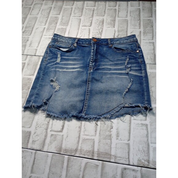 Indigo Rein Juniors Size 13 Distressed Denim Mini Skirt - Picture 1 of 9